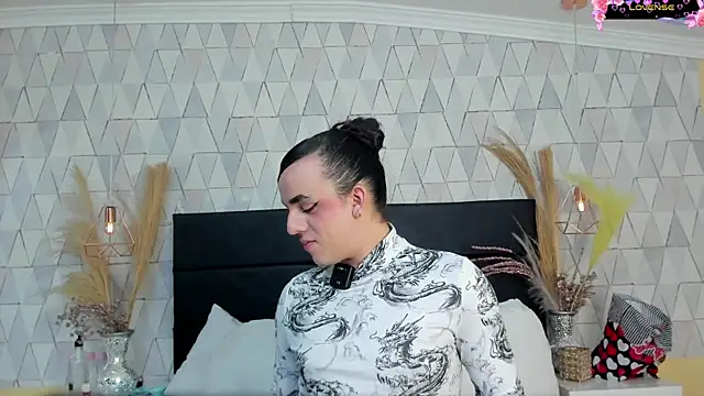 JustinePerry online show from April 8, 4:25 am