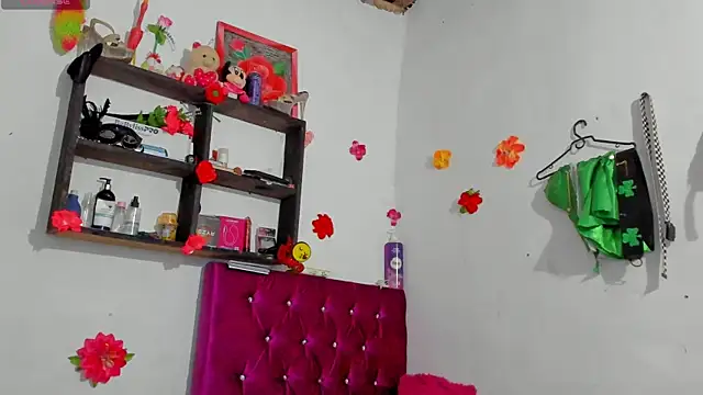 chloe evanx  online show from November 19, 3:28 am