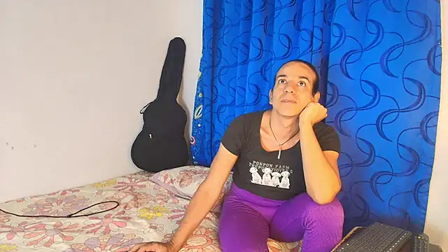 Oh Tique online show from November 30, 9:50 pm