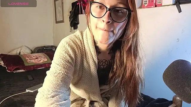 kittenlizz online show from July 16, 6:58 pm