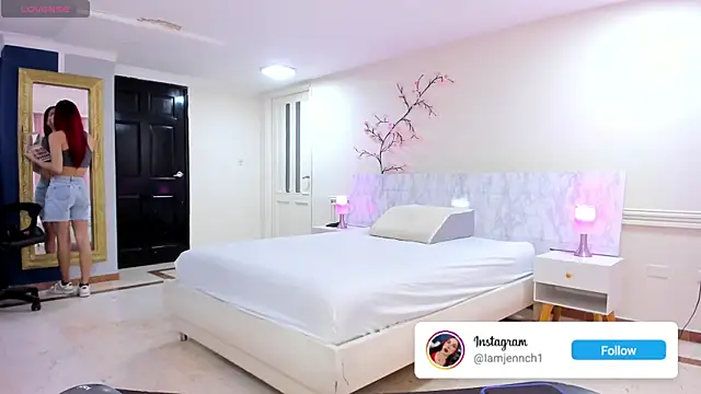 charolbruce 1 online show from June 30, 12:05 pm
