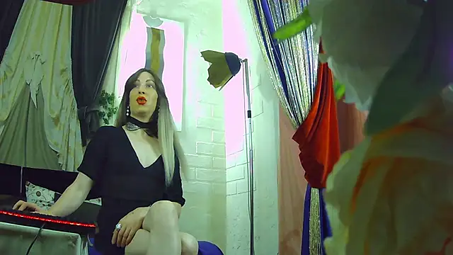 Snapshot of Mary_Loon chatting on September 20, 6:57 pm Mary Loon online show from September 20, 6:57 pm