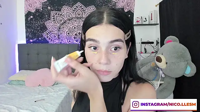 jade dakota   online show from January 26, 9:40 am