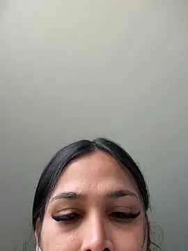 charris stefannia online show from May 10, 8:19 am
