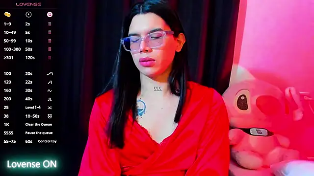 Samantha Rusell online show from June 10, 8:30 pm