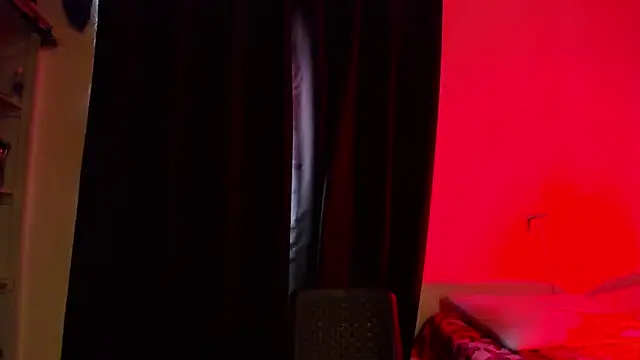 Samantha Rusell online show from July 30, 9:25 pm