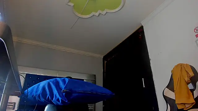 Eyleen Santos online show from February 13, 8:27 pm