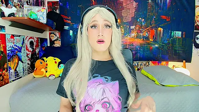 HakuRukushka online show from November 3, 8:30 pm