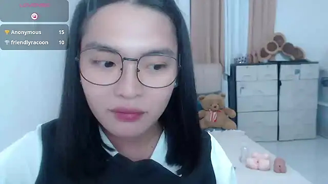 zhaviahale21 online show from August 1, 3:46 pm