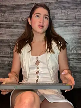 kamel-ayesha online show from February 8, 2:49 pm