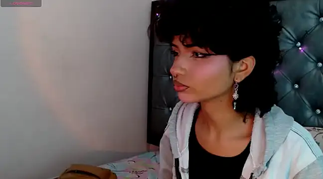 ToshiaKimich online show from March 13, 7:14 pm