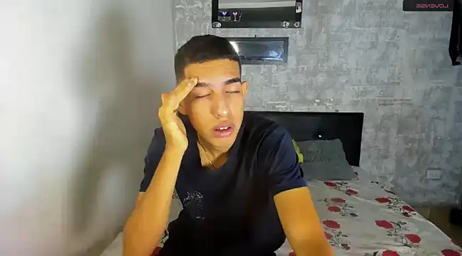 danna sofiah online show from December 9, 4:47 pm