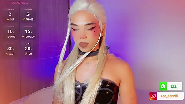 DanniLee  online show from March 6, 7:19 pm