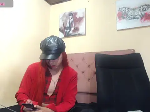 Angiee Ts online show from October 1, 2:17 pm