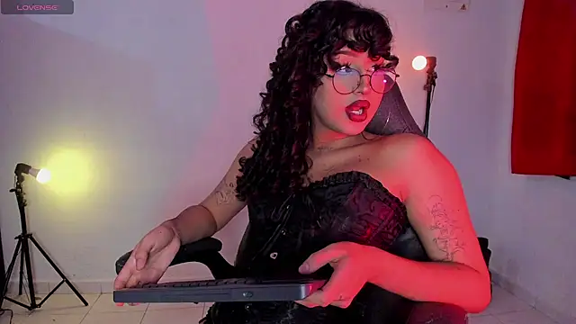 Heka Prudence online show from June 10, 5:07 am