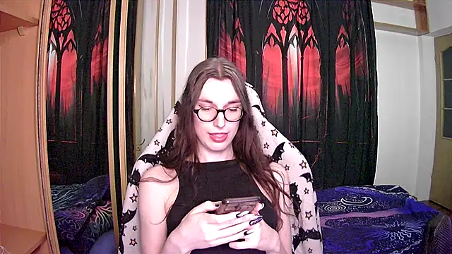 bluerose00 online show from December 6, 8:01 pm