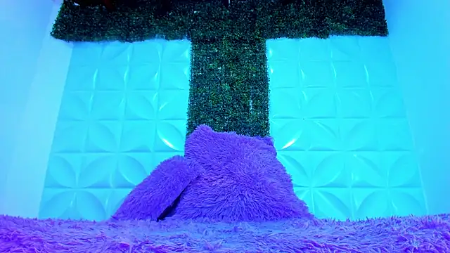 sophi dholl online show from January 22, 7:13 pm