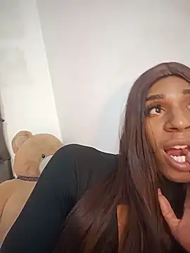 lucianadolll online show from June 7, 5:59 am