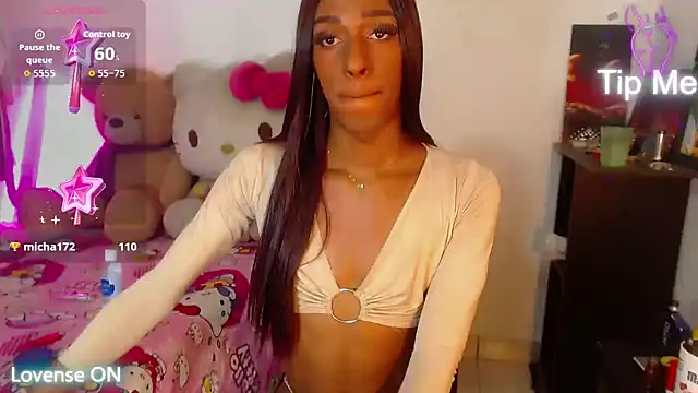 lucianadolll online show from July 20, 10:39 am