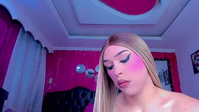 TiffanyMackensyy online show from June 11, 12:43 am