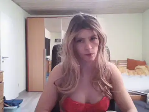Kinky-Kristina online show from March 3, 6:40 pm