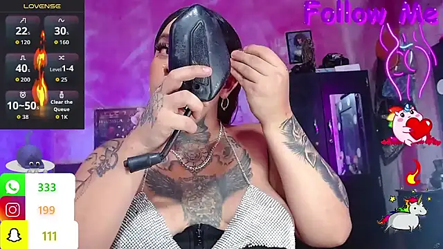 BriannaSweet  online show from April 10, 1:01 am