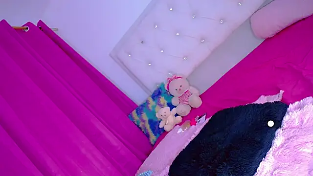 Theylor Rouse online show from March 23, 3:22 am