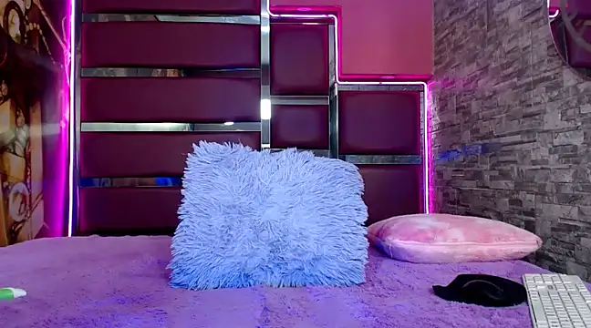 perfectlump online show from January 21, 1:28 pm