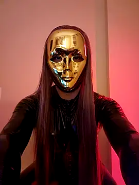 NoraInMask online show from March 14, 7:06 pm