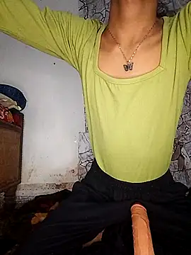 Enna Zarza  online show from October 27, 6:32 am