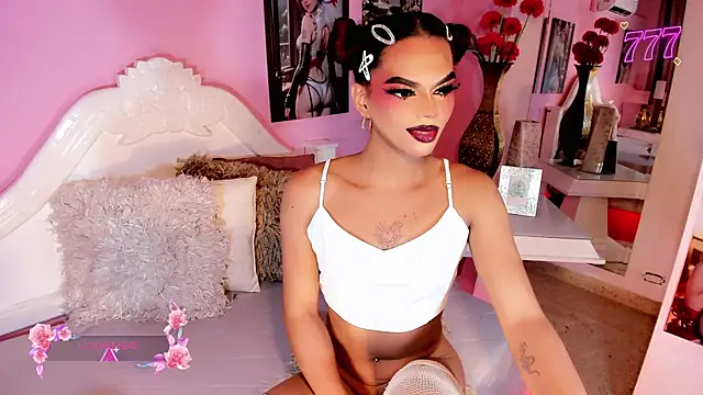Diva Smith02 online show from July 15, 11:48 am