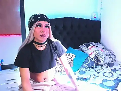 Georgina Giio online show from September 21, 8:47 pm