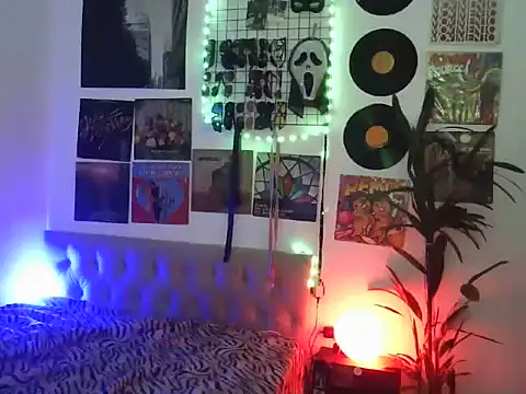 lollaxjf online show from June 24, 9:07 am