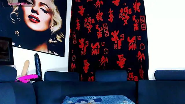 licy blonde hot online show from July 22, 10:47 pm