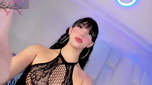 Angeles Busst online show from November 8, 8:53 pm