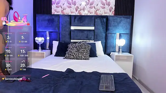 AliDiaz  online show from March 1, 8:03 pm