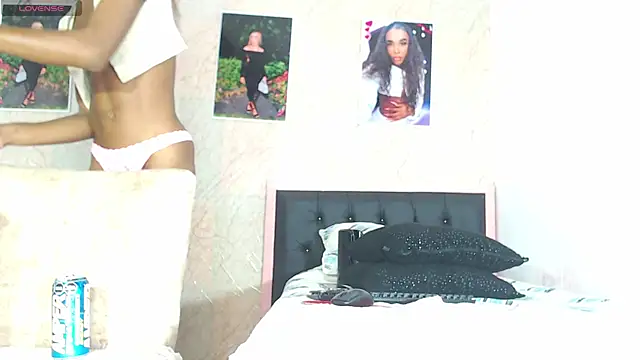 k stormi  online show from December 5, 4:39 am