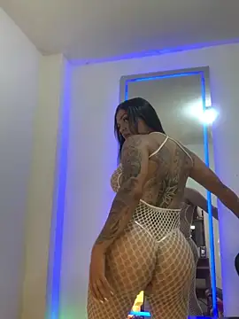 tinalove7 online show from December 17, 9:20 pm