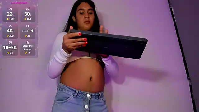 Selena fox7 online show from August 3, 4:01 am