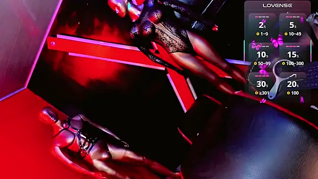 emelly horny  online show from March 27, 7:37 pm