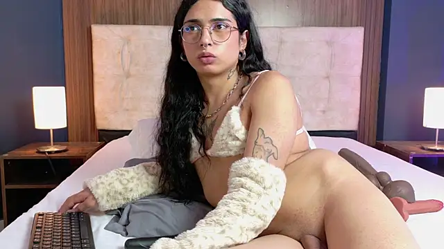 NATTROSE TAY online show from July 2, 8:03 pm