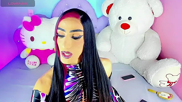 Julie Lovelyx1 online show from July 11, 11:25 am