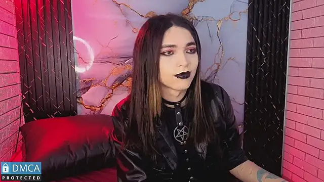 MaeveKuro online show from July 4, 3:34 am