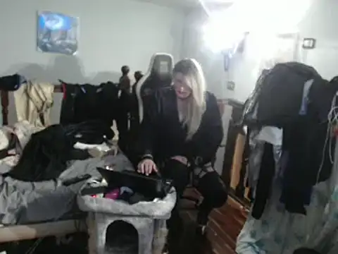 emmex671 online show from March 9, 12:31 am