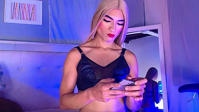 Emily Castillo 1 online show from February 7, 5:02 am