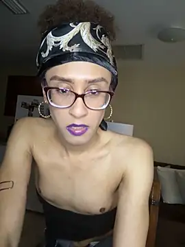 Snapshot of Gypsy737 chatting on October 24, 5:29 pm Gypsy737 online show from October 24, 5:29 pm