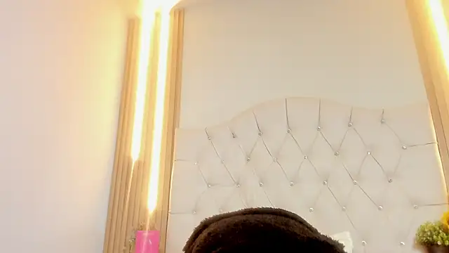 Alexa Bravva online show from March 7, 5:24 am