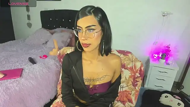 verodaza online show from June 19, 6:07 am