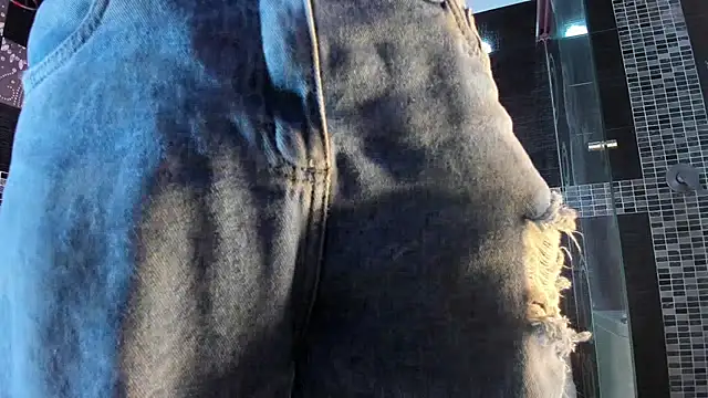 Small Hot19 online show from October 29, 9:51 am