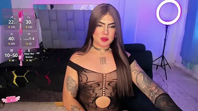 Sophie whitexxx online show from June 6, 9:44 pm